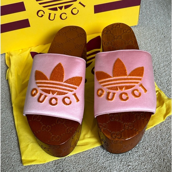 Gucci X Adidas clogs NWT - Picture 3 of 10